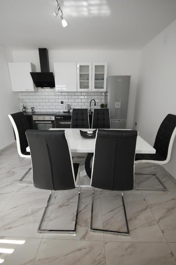 Apartments Sweet Home Otočac Εξωτερικό φωτογραφία